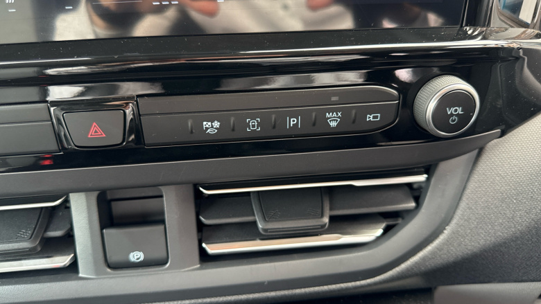 Ford Tourneo Custom 340 L1 Electric Rwd 160kW 65kWh H1 Titanium X 8 seater Auto